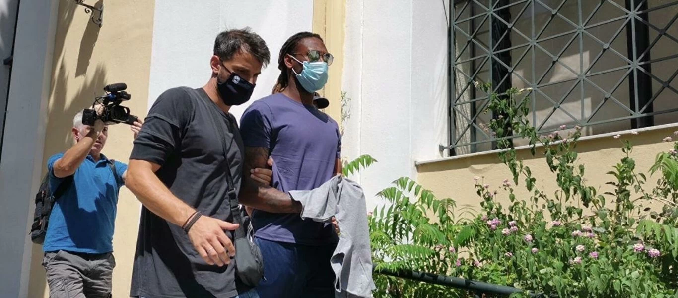 Όλη η απολογία του Ρ.Σεμέδο: «Όλα έγιναν μετά από την συγκατάθεση της 17χρονης»